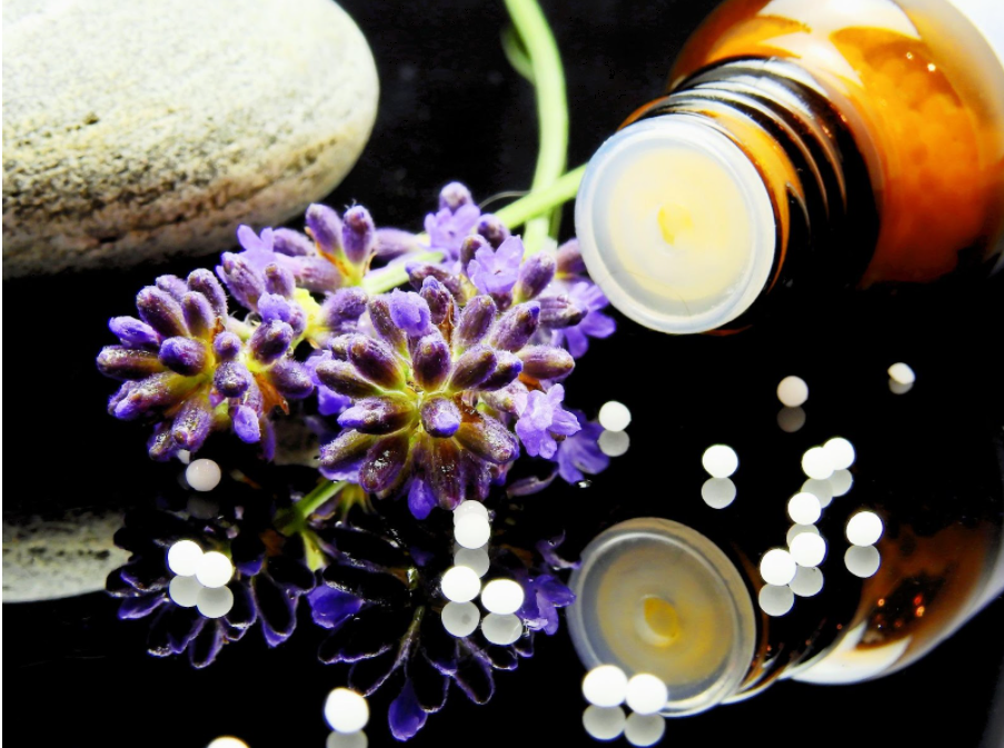 Разлика между аюрведа и хомеопатия